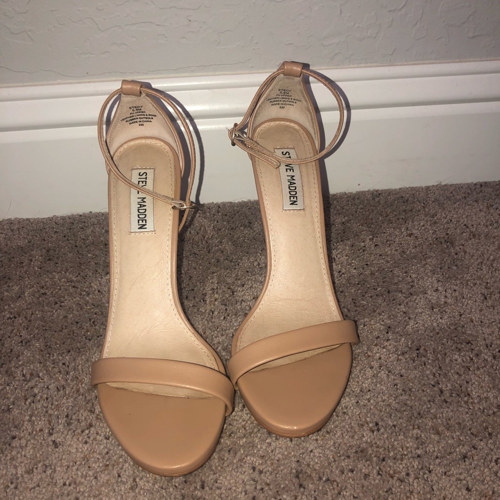 Steve Madden Nude Heels